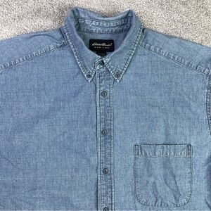 Eddie Bauer Chambray Button Down Shirt Men’s XL Blue Short Sleeve Cotton Casual